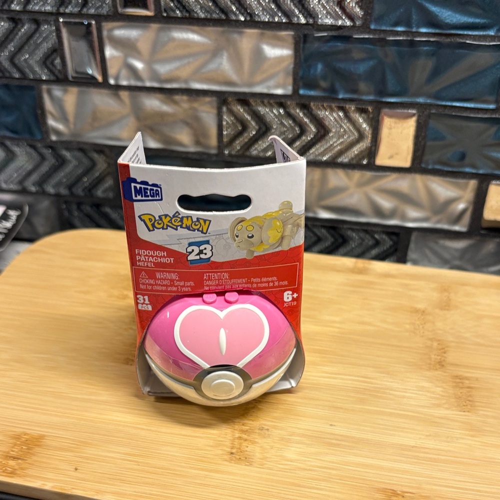 Pokemon Mega 23 Pink Love Ball Collectible
